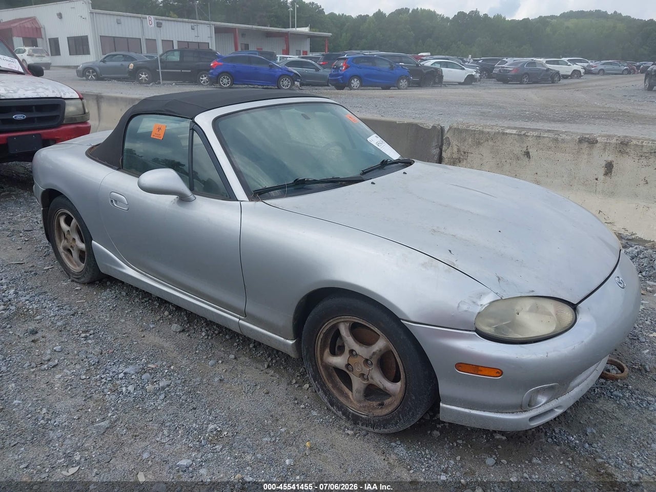 JM1NB3535Y0****** · 2000 MAZDA MX-5 MIATA LS/SPECIAL EDITION