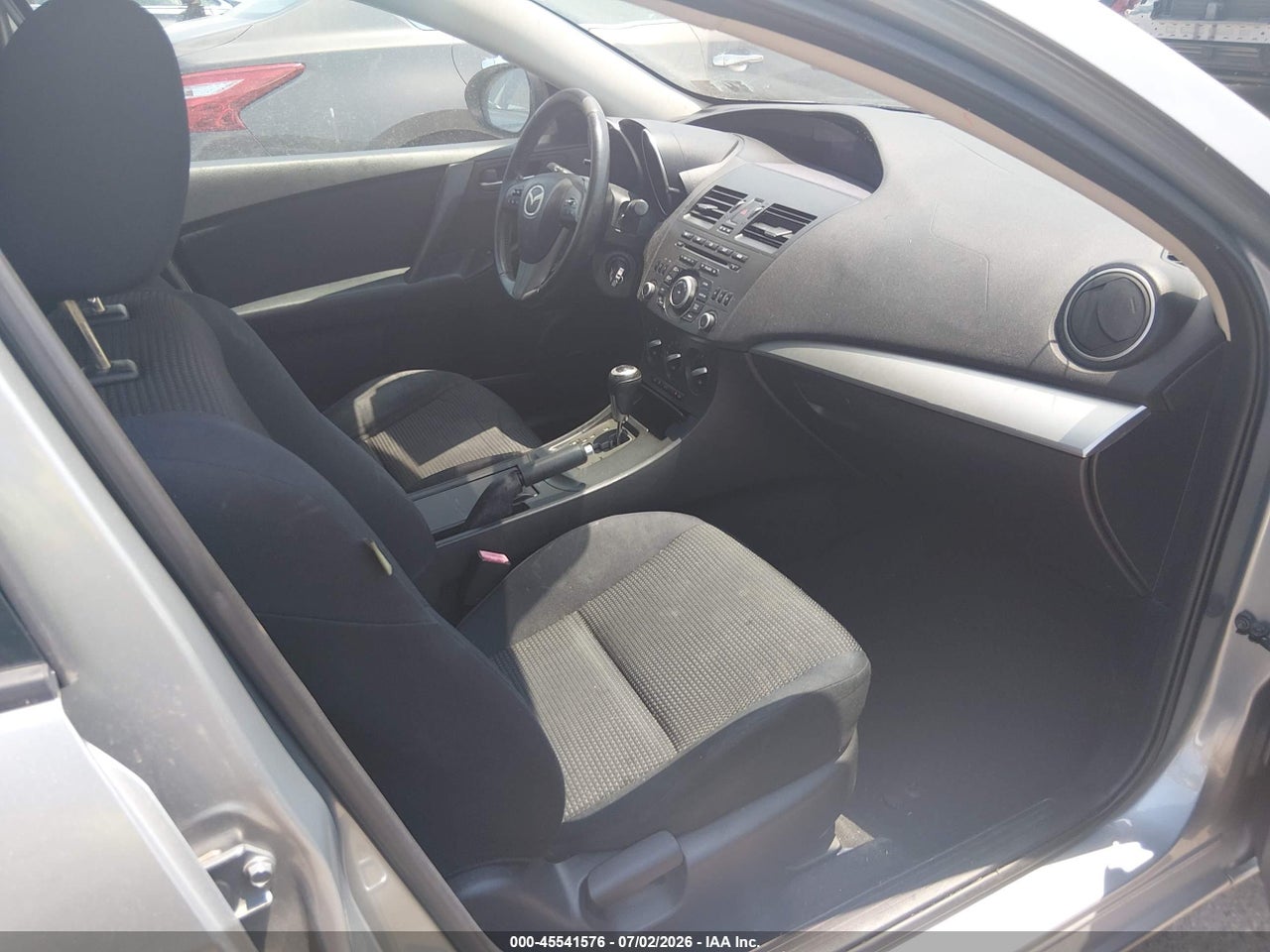 JM1BL1V80C1****** · 2012 MAZDA MAZDA3 I TOURING · 5/11