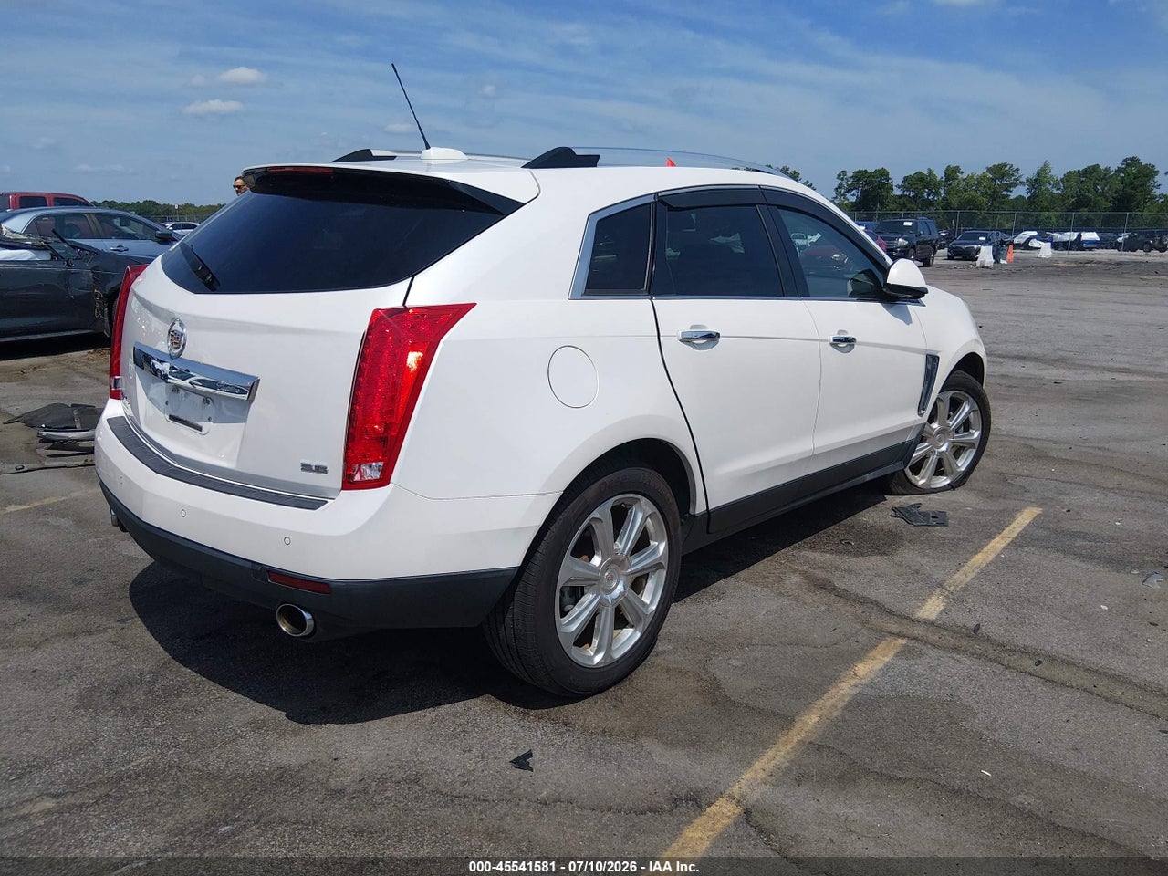 2015 CADILLAC SRX PERFORMANCE COLLECTION · 4/11