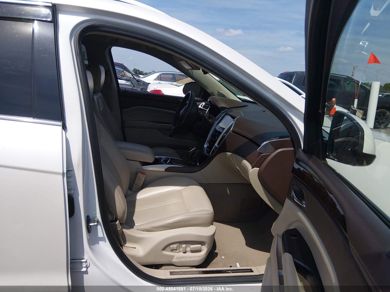2015 CADILLAC SRX PERFORMANCE COLLECTION · 5/11