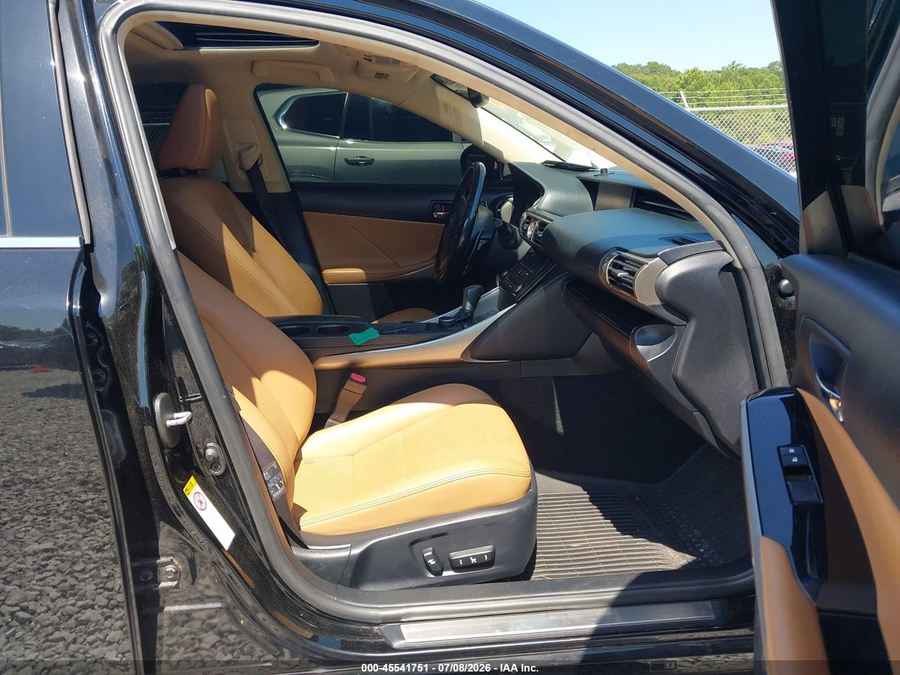2016 LEXUS IS 300   · 5/11