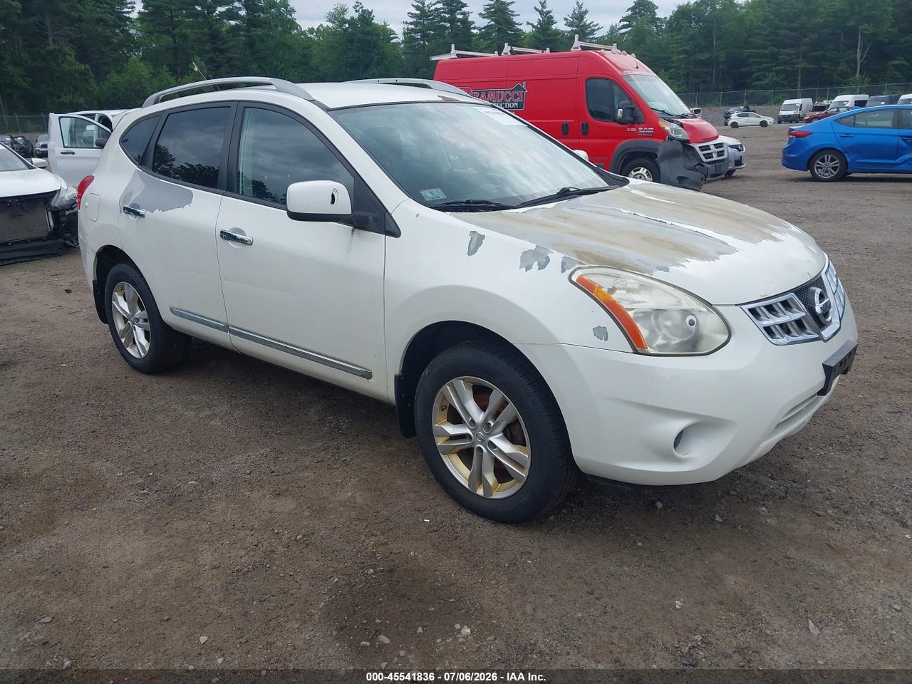 JN8AS5MV2DW****** · 2013 NISSAN ROGUE SV