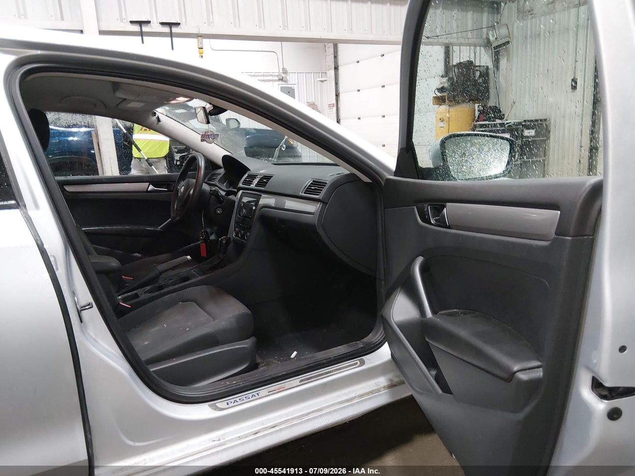 2013 VOLKSWAGEN PASSAT 2.5L S · 5/11