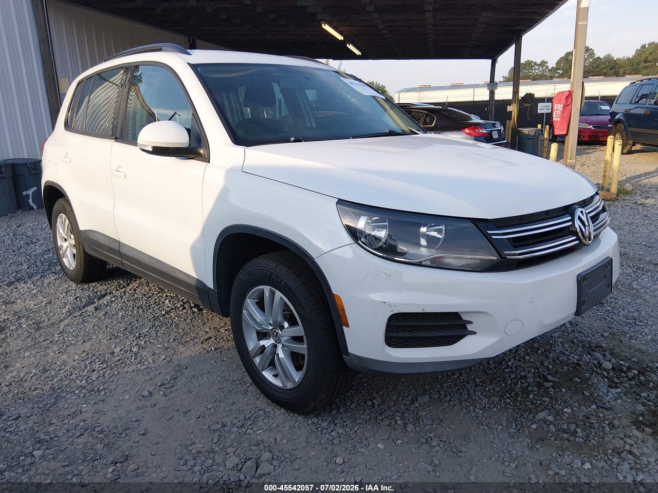 WVGAV7AX8FW****** · 2015 VOLKSWAGEN TIGUAN S