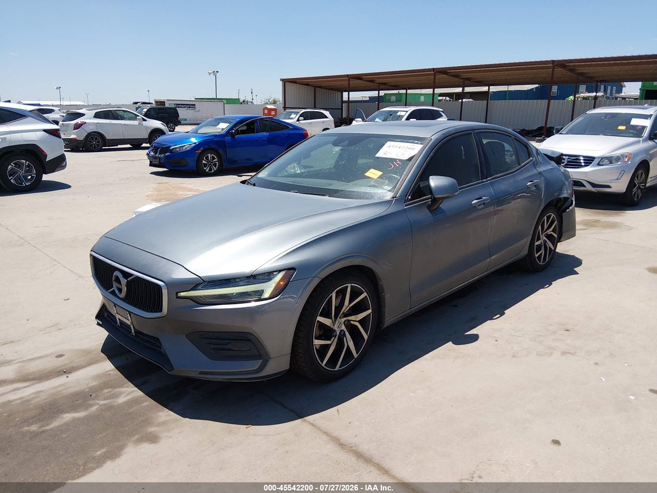 2020 VOLVO S60 T6 MOMENTUM · 2/11