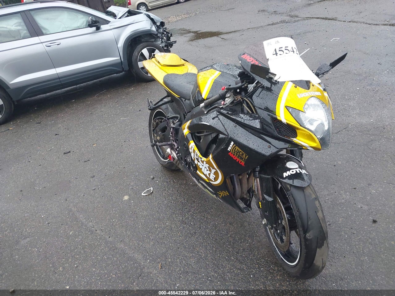 JS1GR7KA072****** · 2007 SUZUKI GSX-R750
