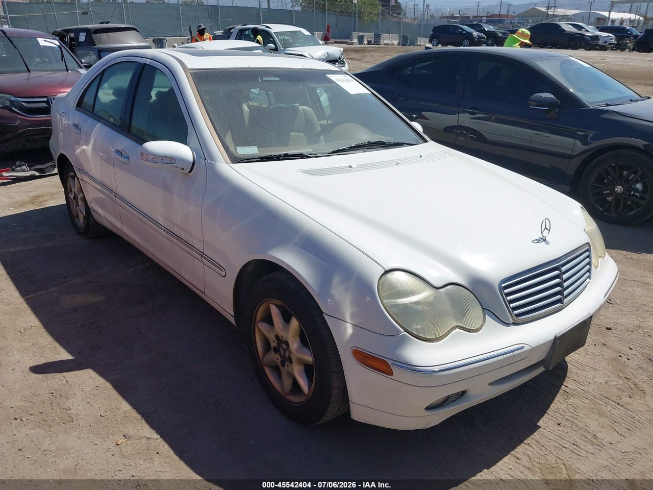WDBRF61J53E****** · 2003 MERCEDES-BENZ C 240