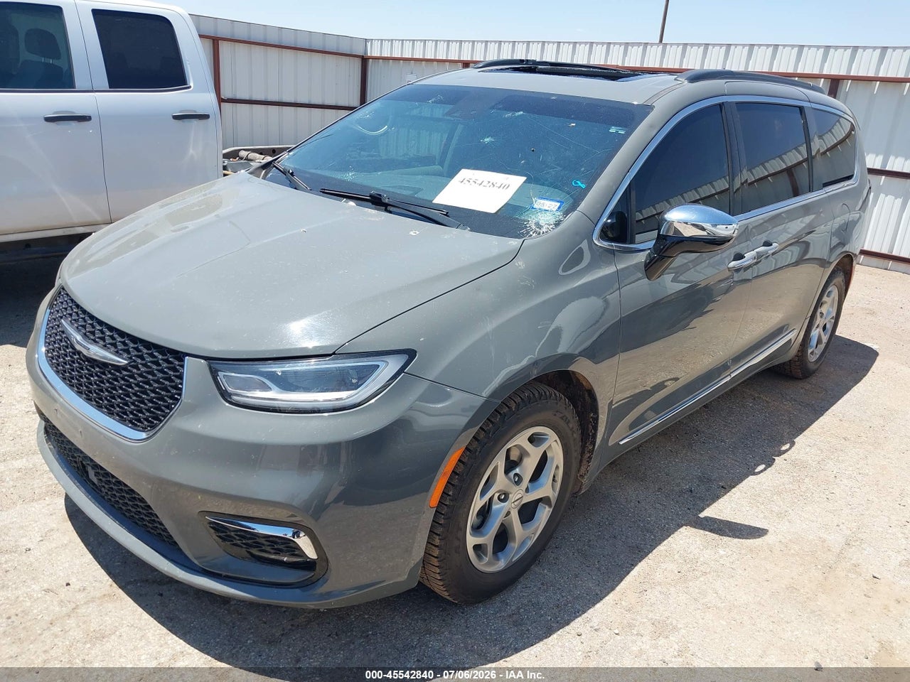 2023 CHRYSLER PACIFICA LIMITED · 2/11