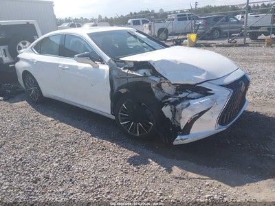 2023 LEXUS ES 300H  