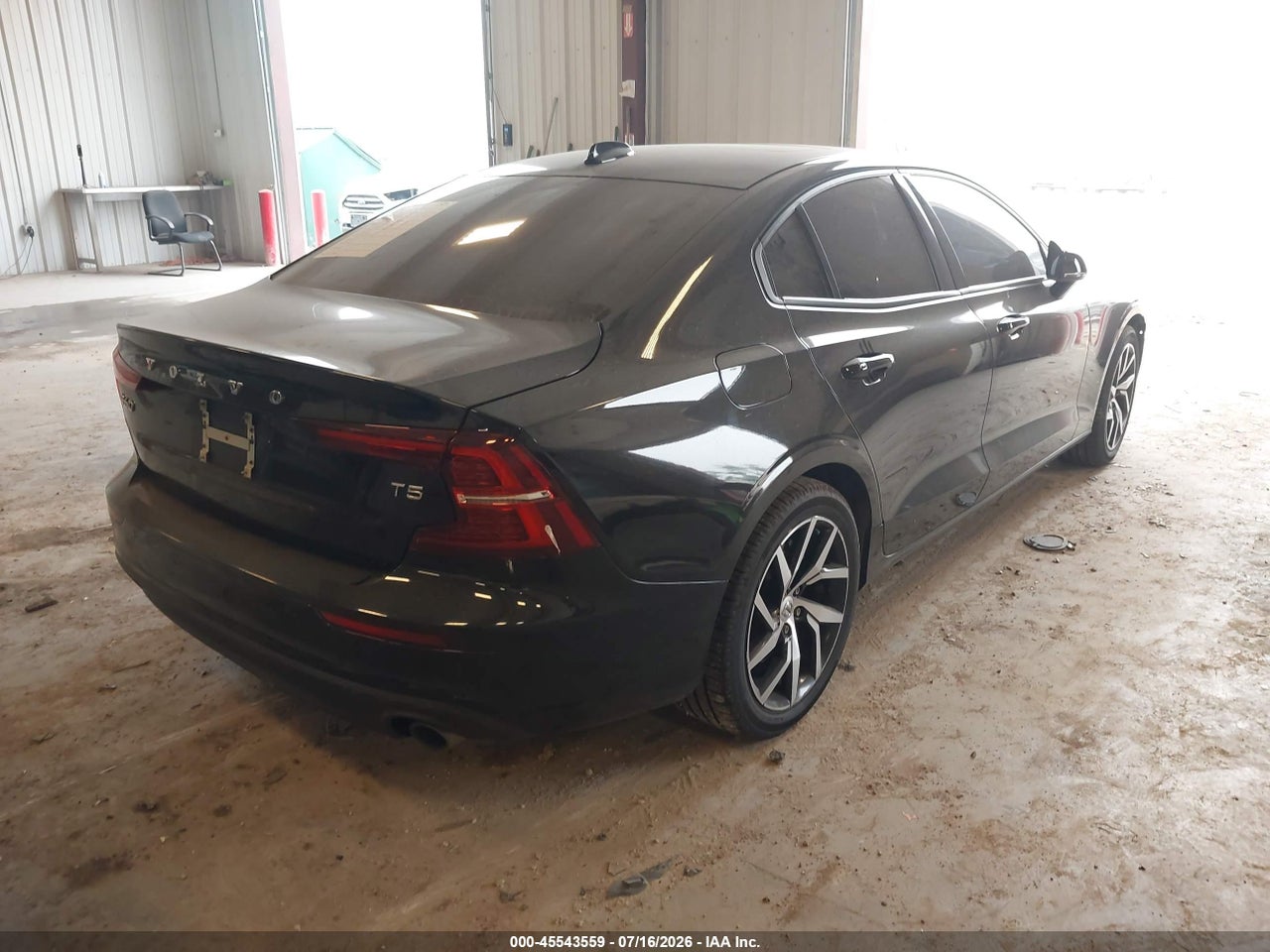 2020 VOLVO S60 T5 MOMENTUM · 4/11
