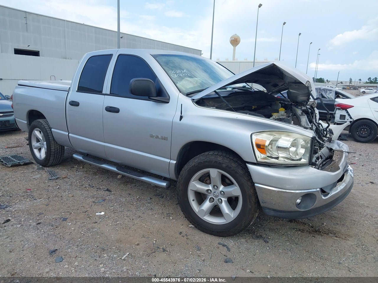 1D7HA18N98J****** · 2008 DODGE RAM 1500 SLT