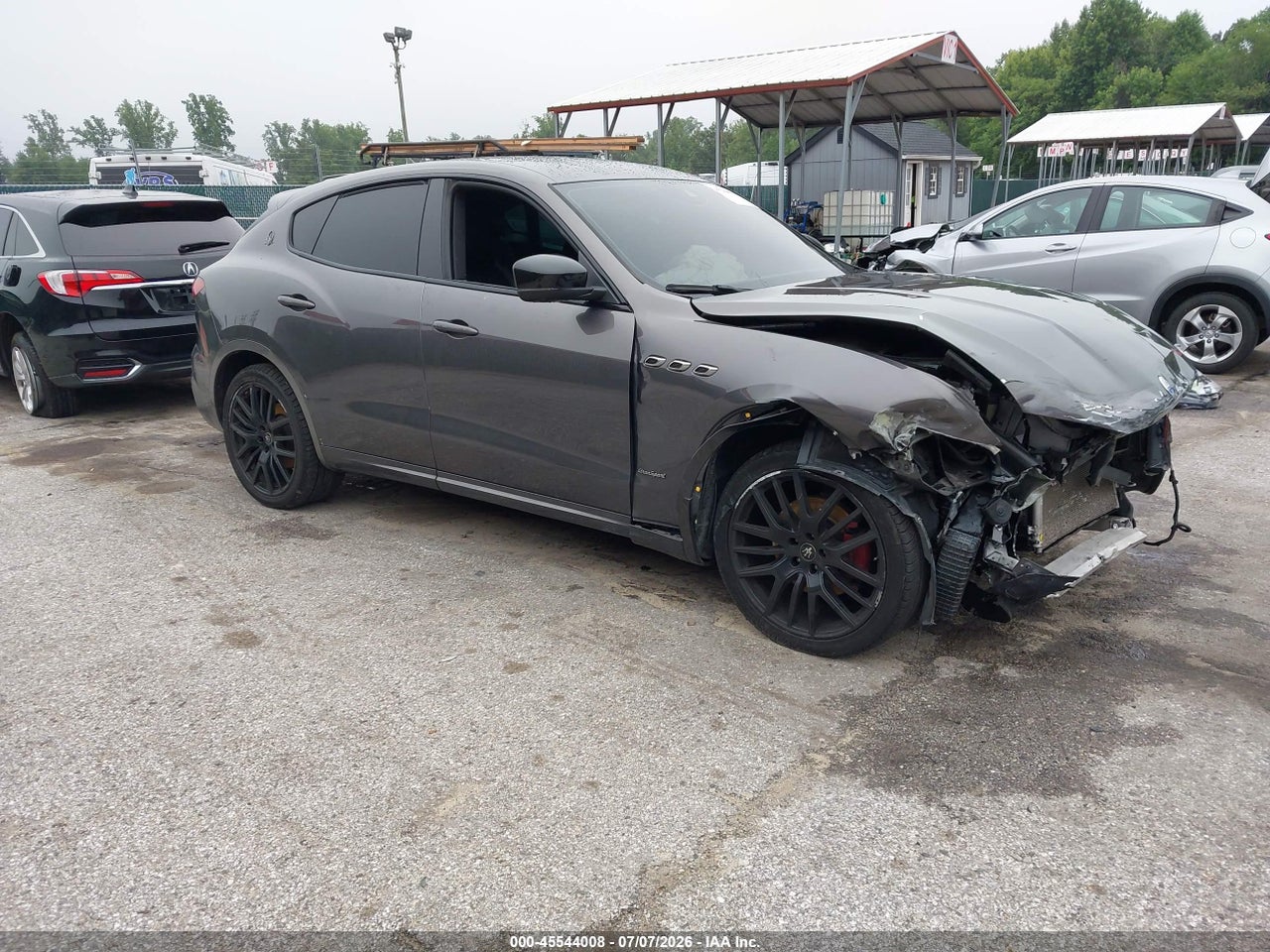 ZN661XUS9KX****** · 2019 MASERATI LEVANTE GRANSPORT