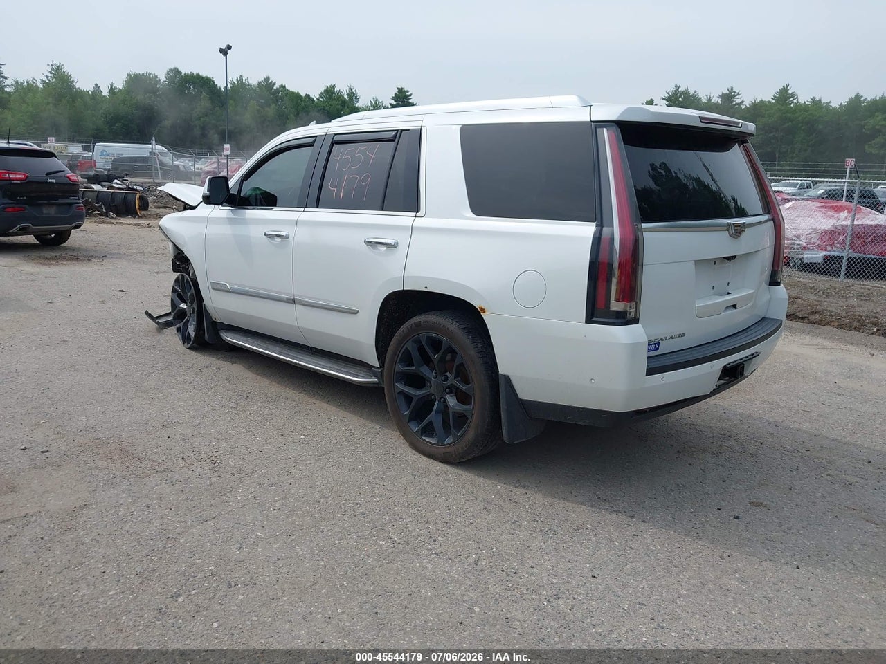 2017 CADILLAC ESCALADE LUXURY · 3/11