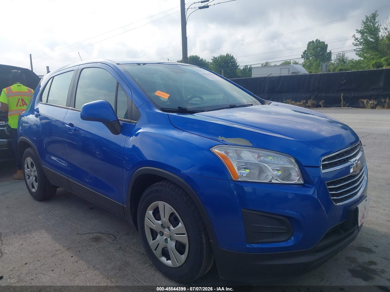 KL7CJKSB5GB****** · 2016 CHEVROLET TRAX LS