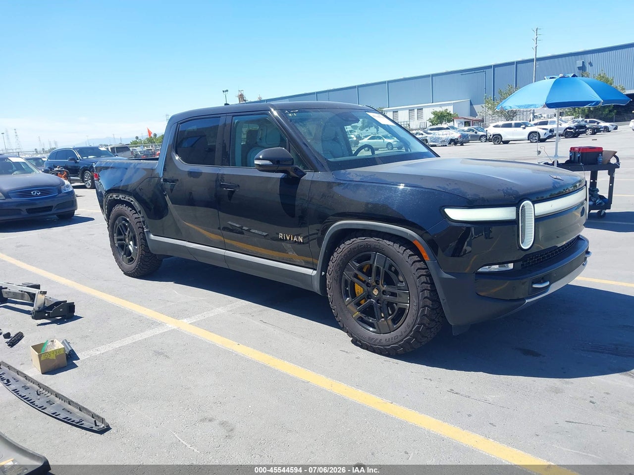 7FCTGAAAXPN****** · 2023 RIVIAN R1T ADVENTURE QUAD MOTOR LARGE PACK