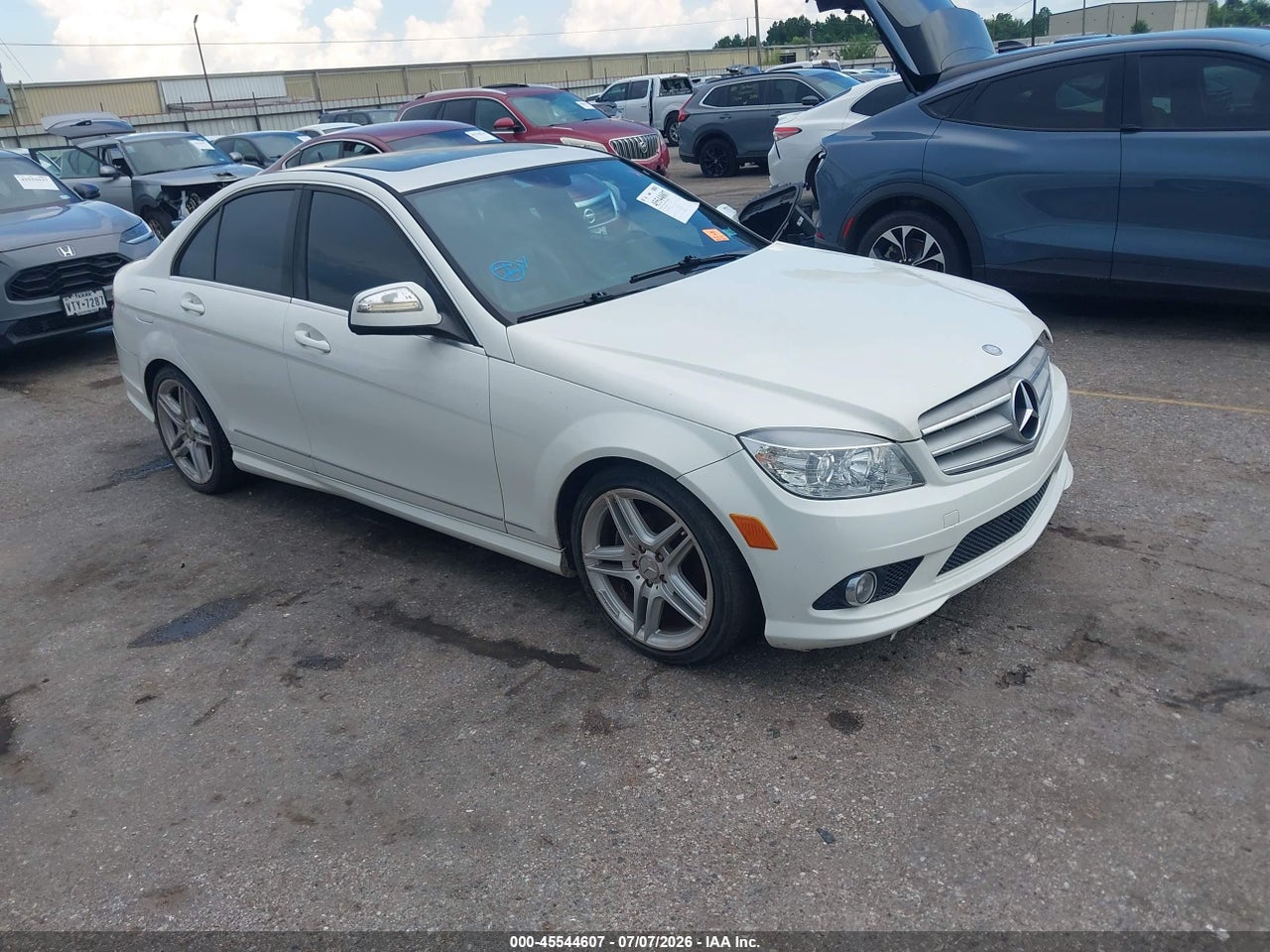 WDDGF54XX8R****** · 2008 MERCEDES-BENZ C 300 LUXURY/SPORT