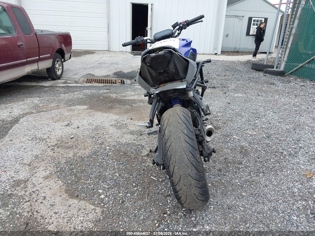 2022 YAMAHA MT07 · 6/11
