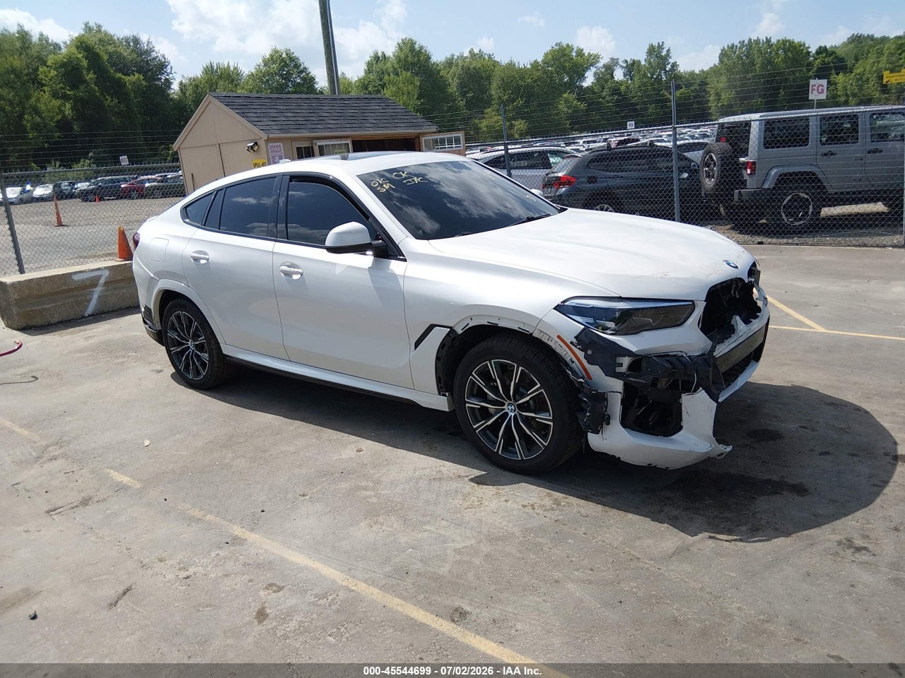 5UXCY6C03M9****** · 2021 BMW X6 XDRIVE40I