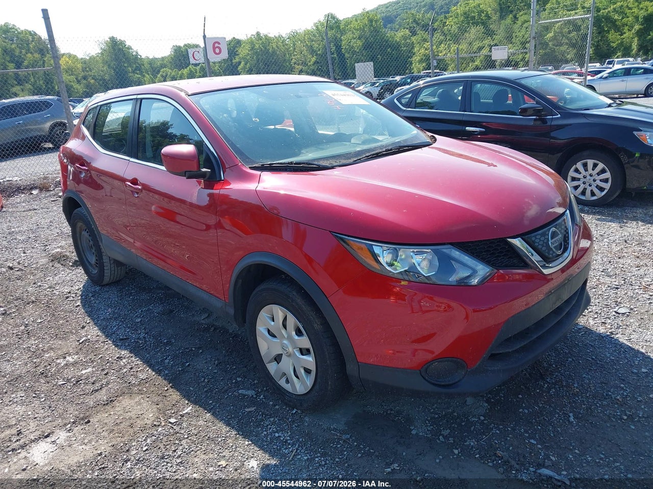JN1BJ1CR6JW****** · 2018 NISSAN ROGUE SPORT S