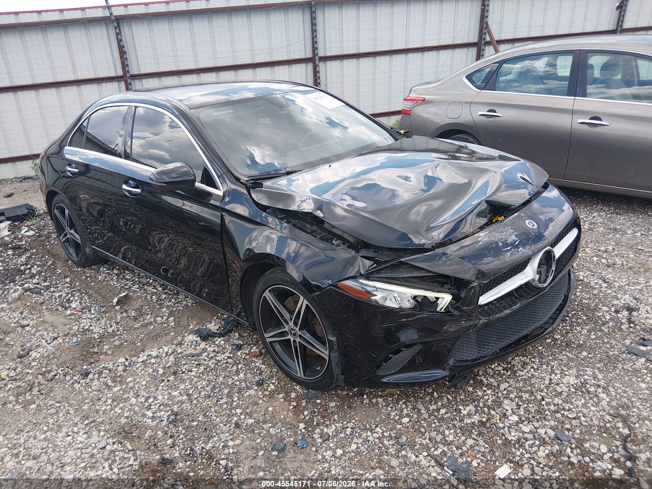 W1K3G4EB5LJ****** · 2020 MERCEDES-BENZ A 220