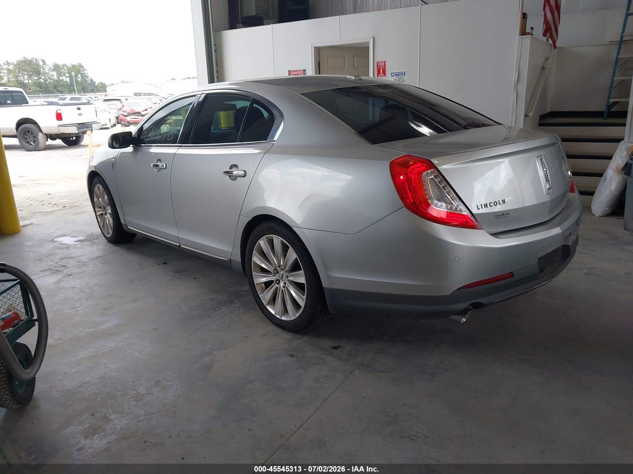 2013 LINCOLN MKS ECOBOOST · 3/11