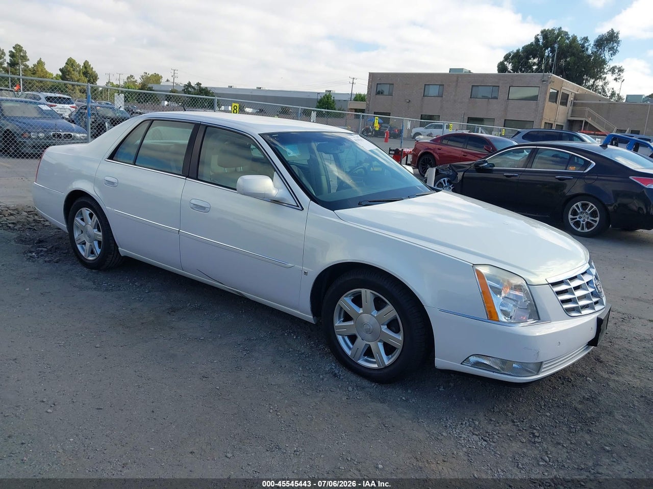 1G6KD57Y47U****** · 2007 CADILLAC DTS LUXURY I