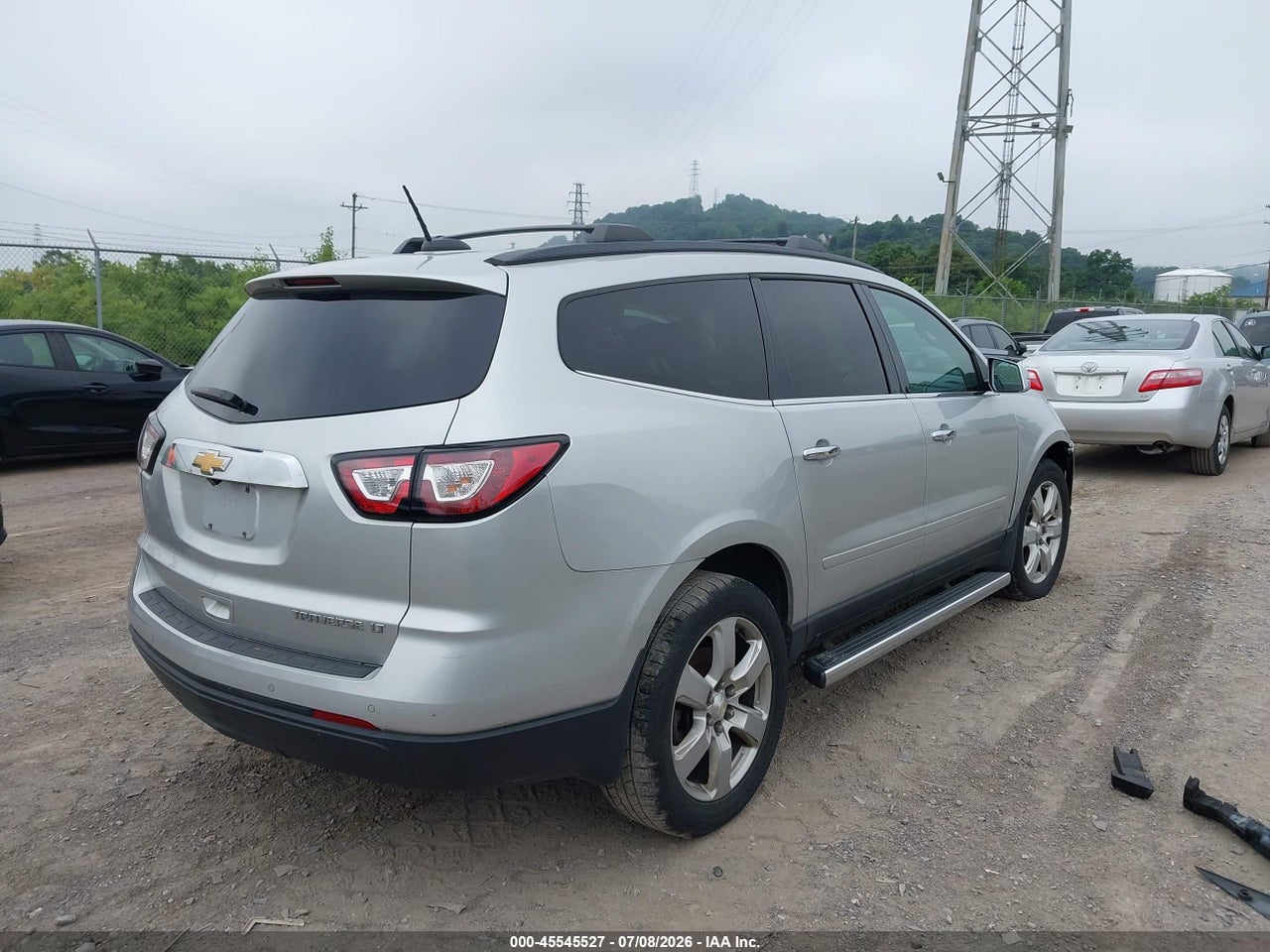 2016 CHEVROLET TRAVERSE 1LT · 4/11