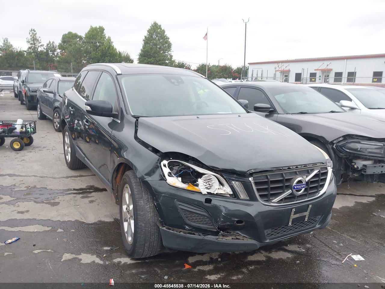 YV4940DL0D2****** · 2013 VOLVO XC60 3.2/3.2 PLATINUM/3.2 PREMIER/3.2 PREMIER PLUS
