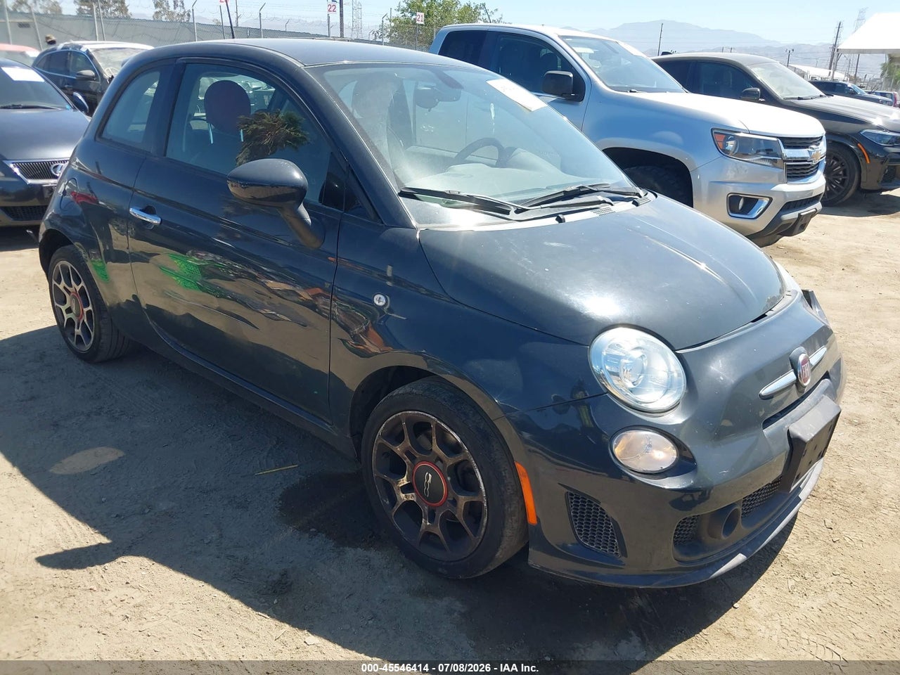 3C3CFFKH7JT****** · 2018 FIAT 500 POP