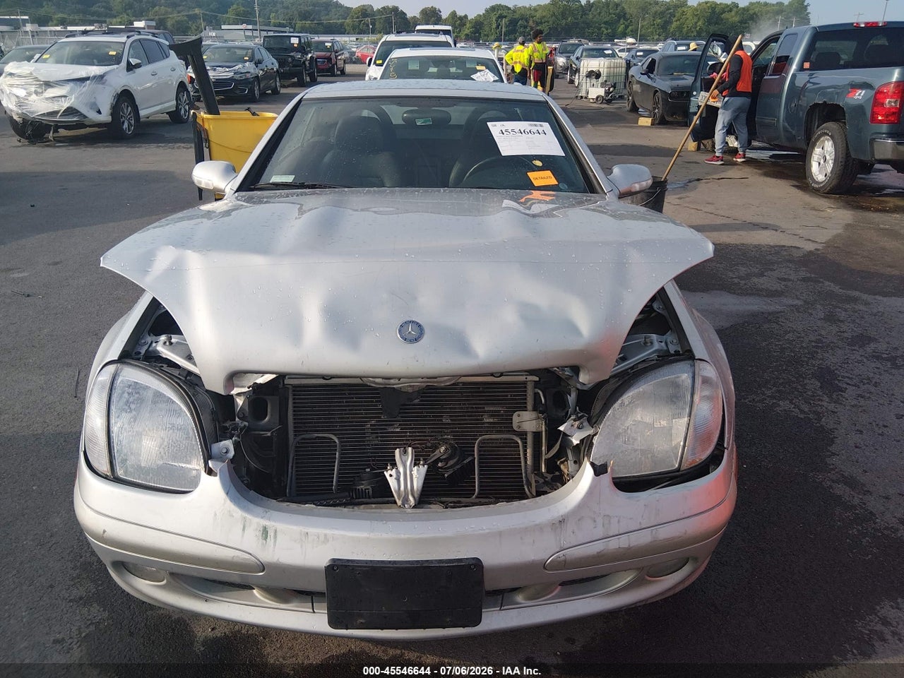 2003 MERCEDES-BENZ SLK 320   · 6/11