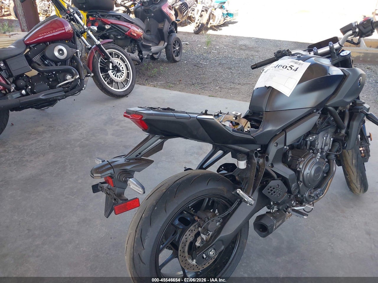 2025 YAMAHA MTN690 · 4/11