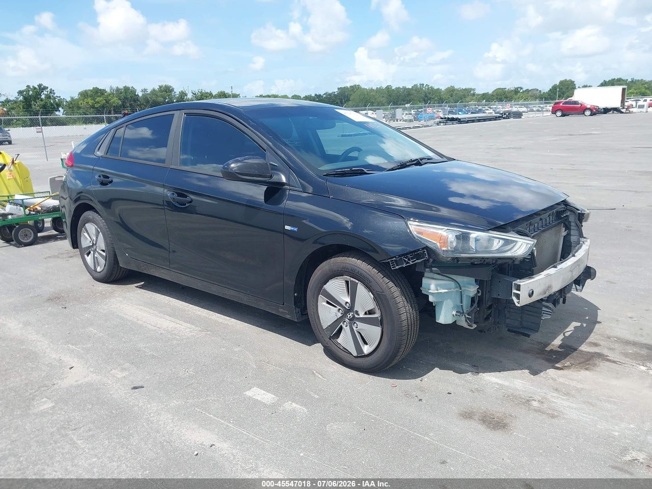 KMHC65LC1HU****** · 2017 HYUNDAI IONIQ HYBRID BLUE