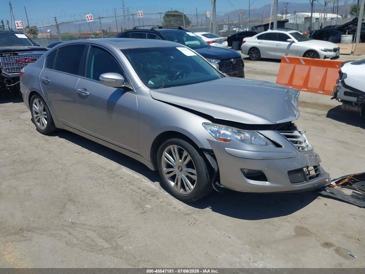 KMHGC4DE0BU****** · 2011 HYUNDAI GENESIS 3.8