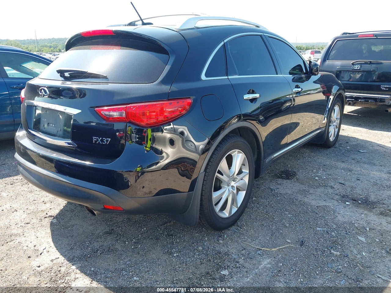 2013 INFINITI FX37 · 4/11