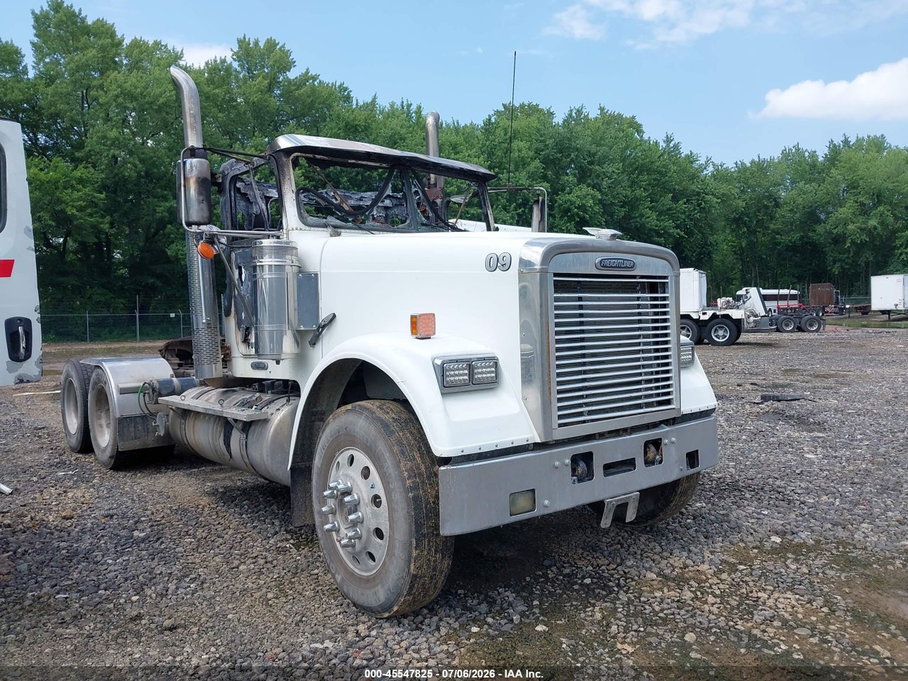 1FUJALCVX9D****** · 2009 FREIGHTLINER CONVENTIONAL FLD120
