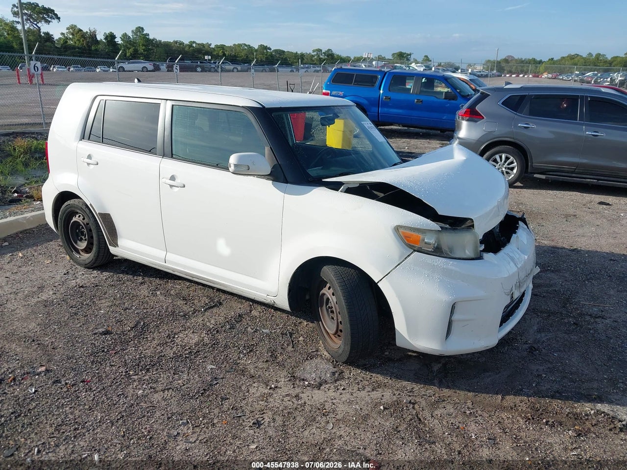 JTLZE4FE3FJ****** · 2015 SCION XB