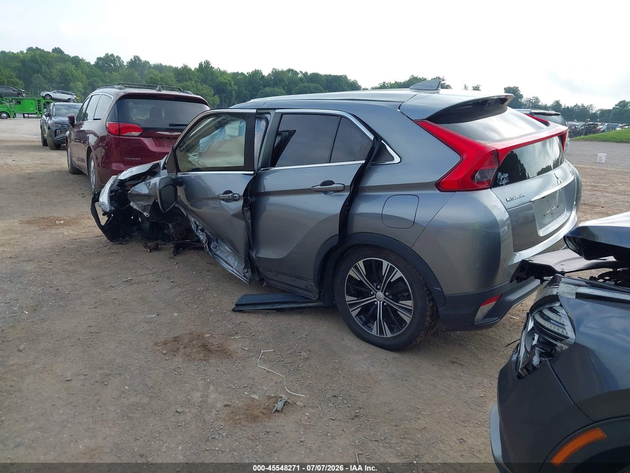 2019 MITSUBISHI ECLIPSE CROSS SEL · 3/11