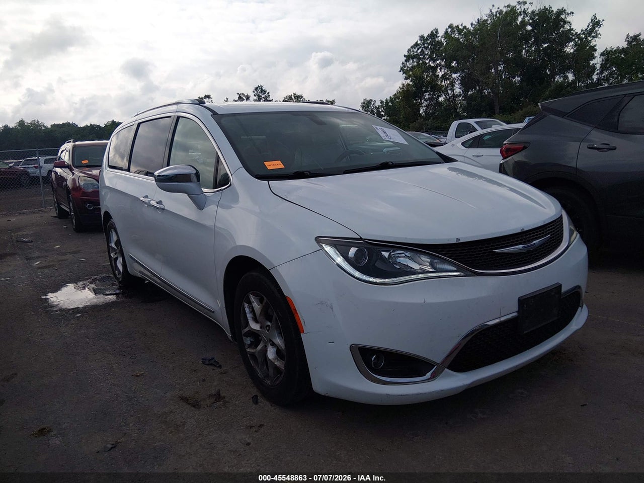 2C4RC1GG8KR****** · 2019 CHRYSLER PACIFICA LIMITED