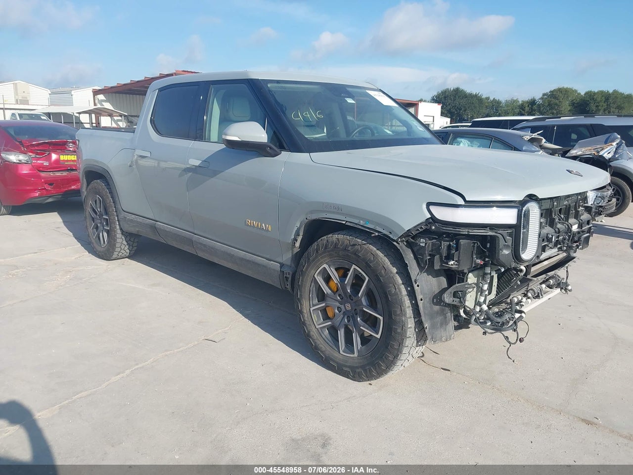 7FCTGAAA4NN****** · 2022 RIVIAN R1T ADVENTURE