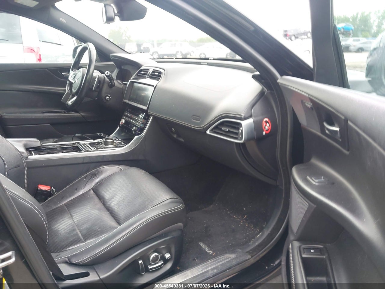 2018 JAGUAR XE S · 5/11