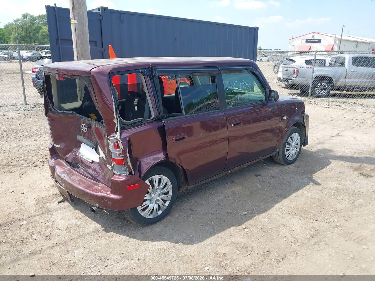 2005 SCION XB   · 4/11