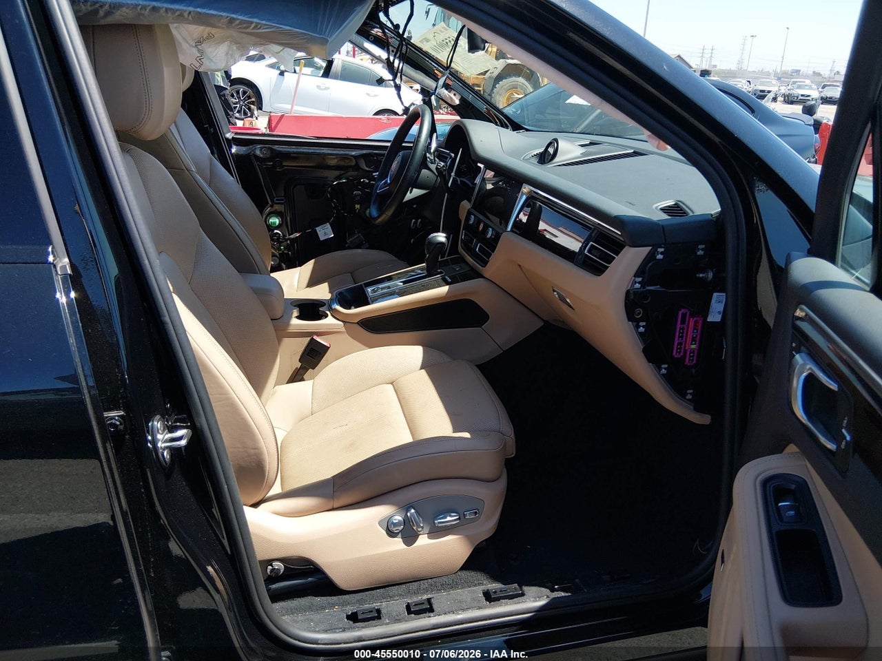 2025 PORSCHE MACAN T · 5/11