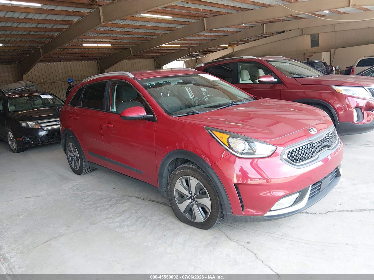 KNDCB3LC8K5****** · 2019 KIA NIRO LX