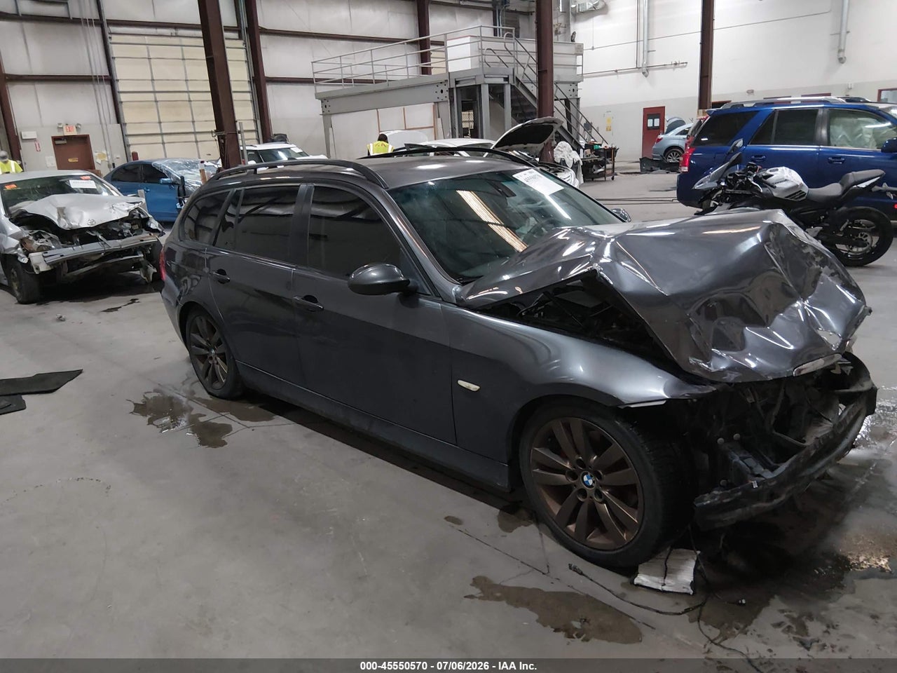 WBAVS13527F****** · 2007 BMW 328I