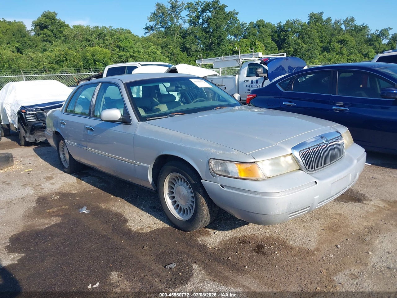 2MEFM75WX1X****** · 2001 MERCURY GRAND MARQUIS LS