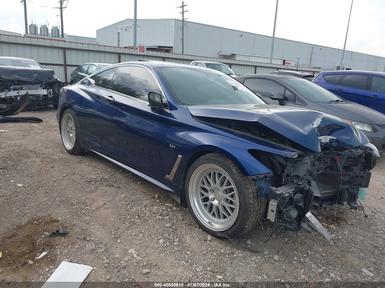 JN1EV7EK0HM****** · 2017 INFINITI Q60 3.0T PREMIUM