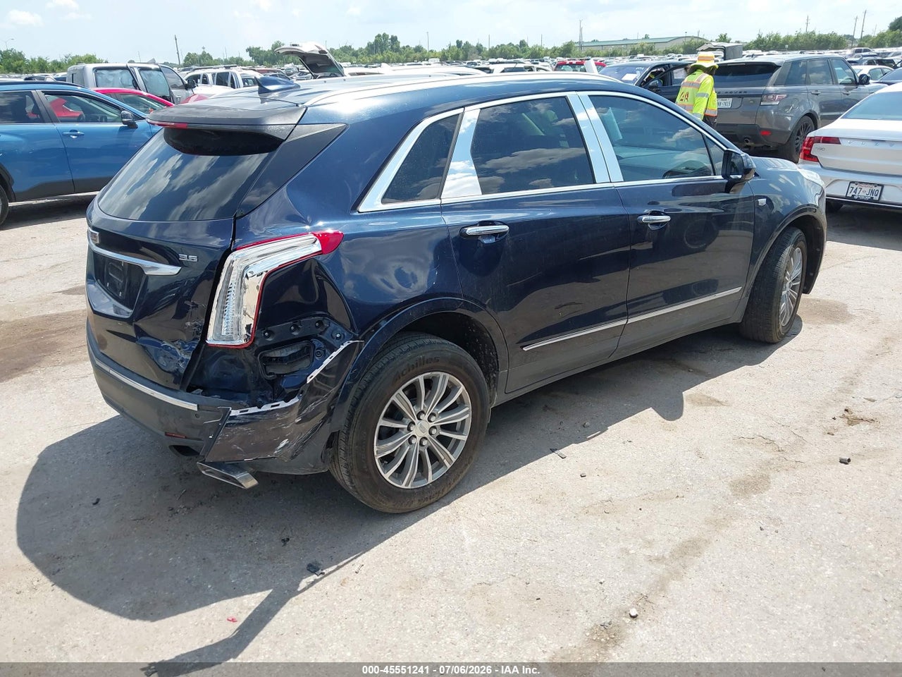 2017 CADILLAC XT5 LUXURY · 4/11