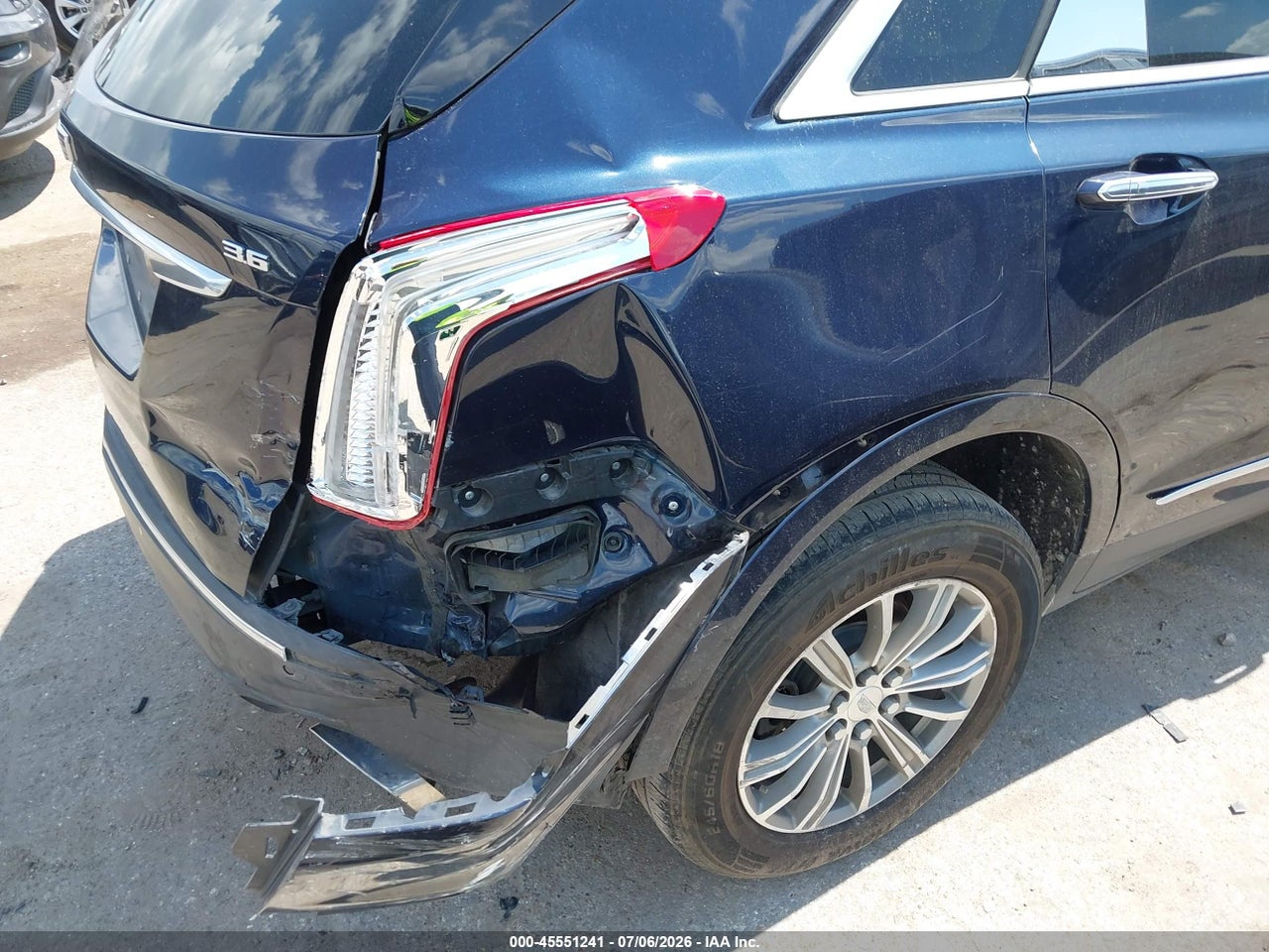 2017 CADILLAC XT5 LUXURY · 6/11