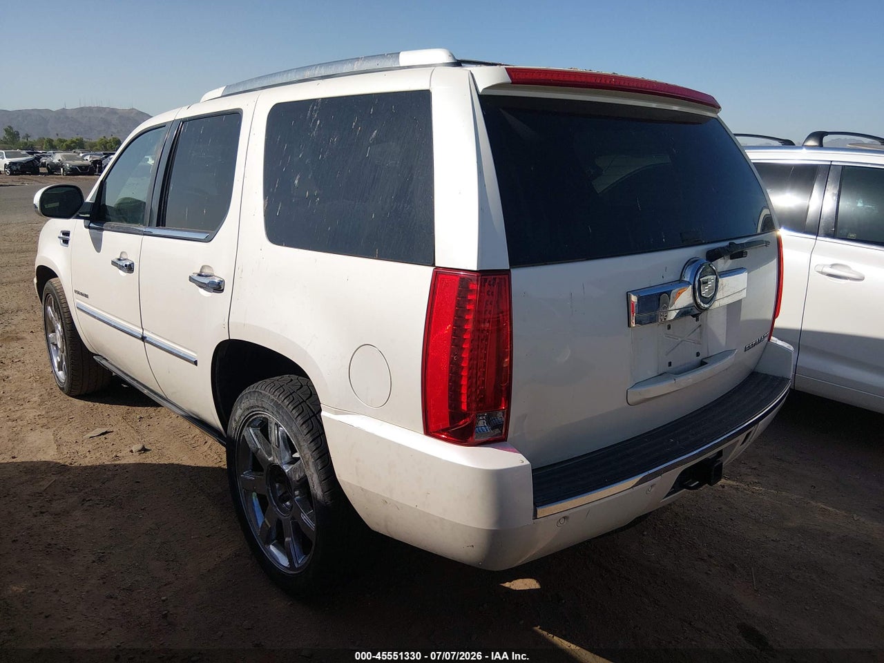 2011 CADILLAC ESCALADE PREMIUM · 3/11