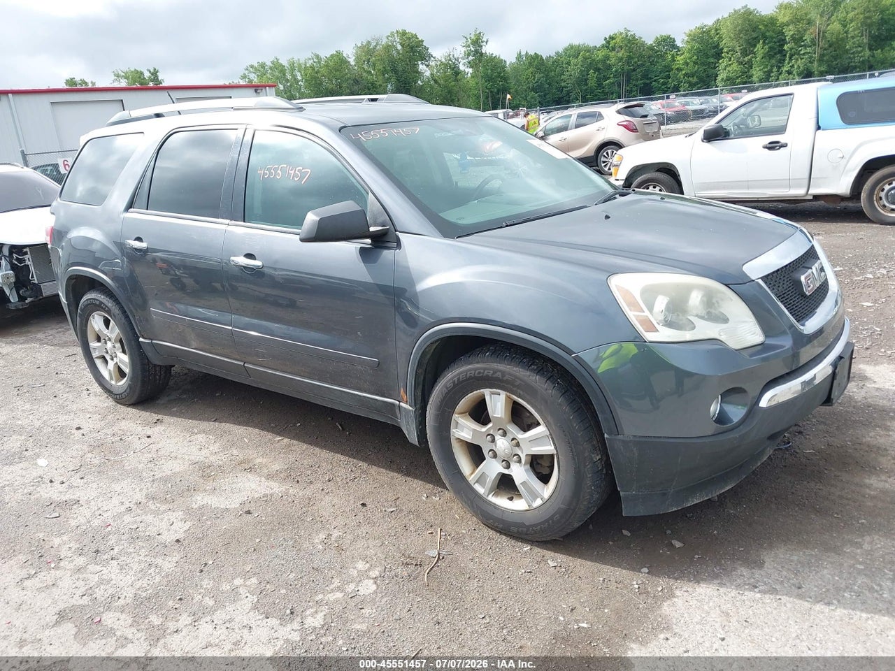 1GKKVPED6BJ****** · 2011 GMC ACADIA SLE